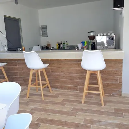 Sea Vessel Hotell Bali (Crete)